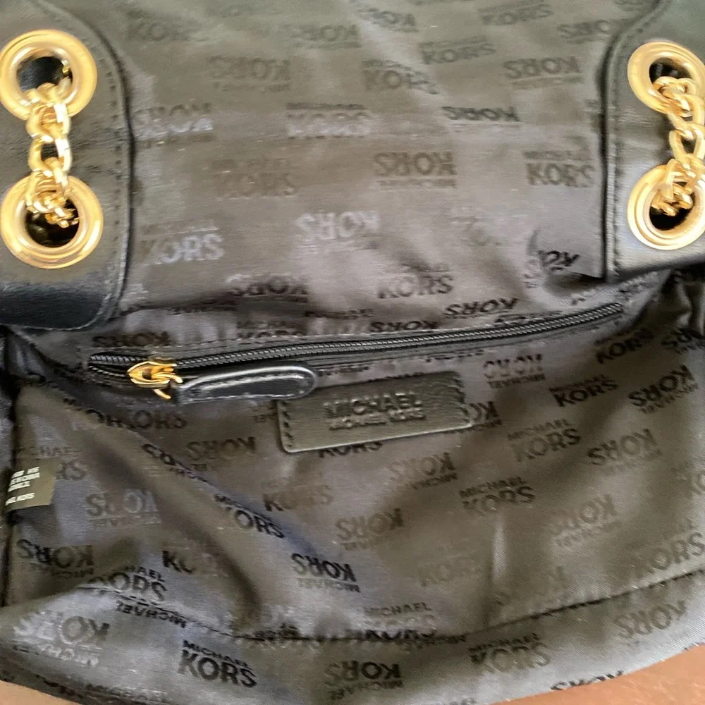 MICHAEL KORS HANNAH QUILTED🖤BLACK🖤LEATHER GOLD CHAIN SHOULDER/CROSSBODY🌟EUC🌟 - Picture 12 of 17